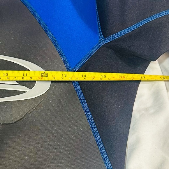 Quiksilver Unisex Youth Short Sleeve Wetsuit Medium Surf Swim Beach Summer Vacay - Picture 4 of 7